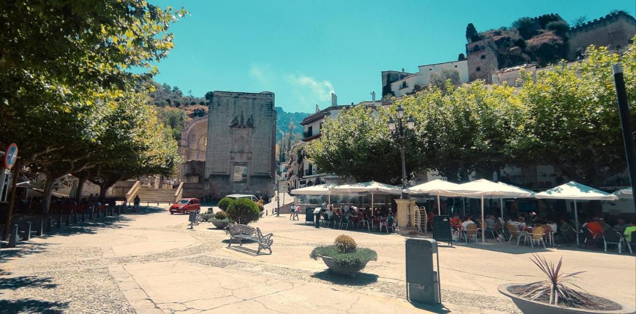 Alojamientos Puerta Del Parque Cazorla Bagian luar foto