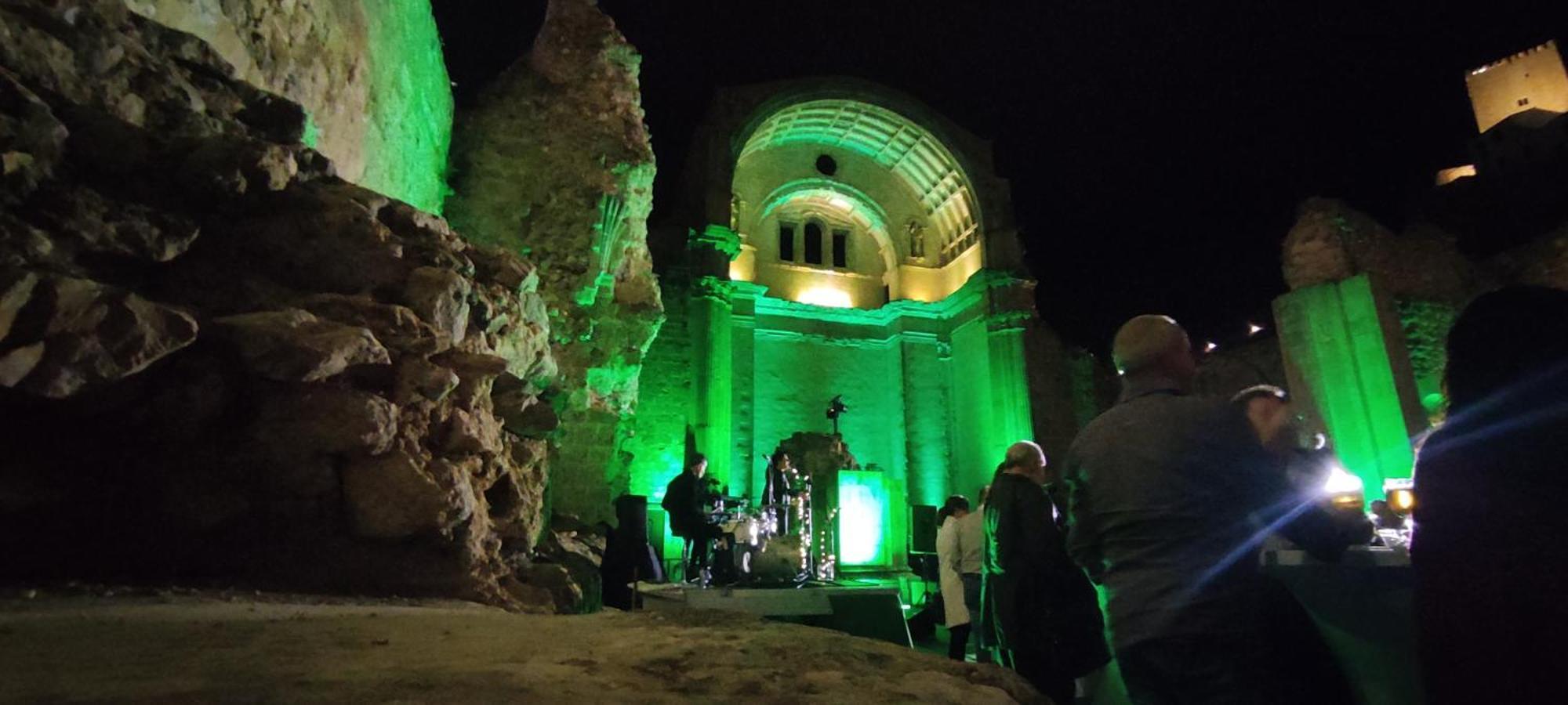 Alojamientos Puerta Del Parque Cazorla Bagian luar foto